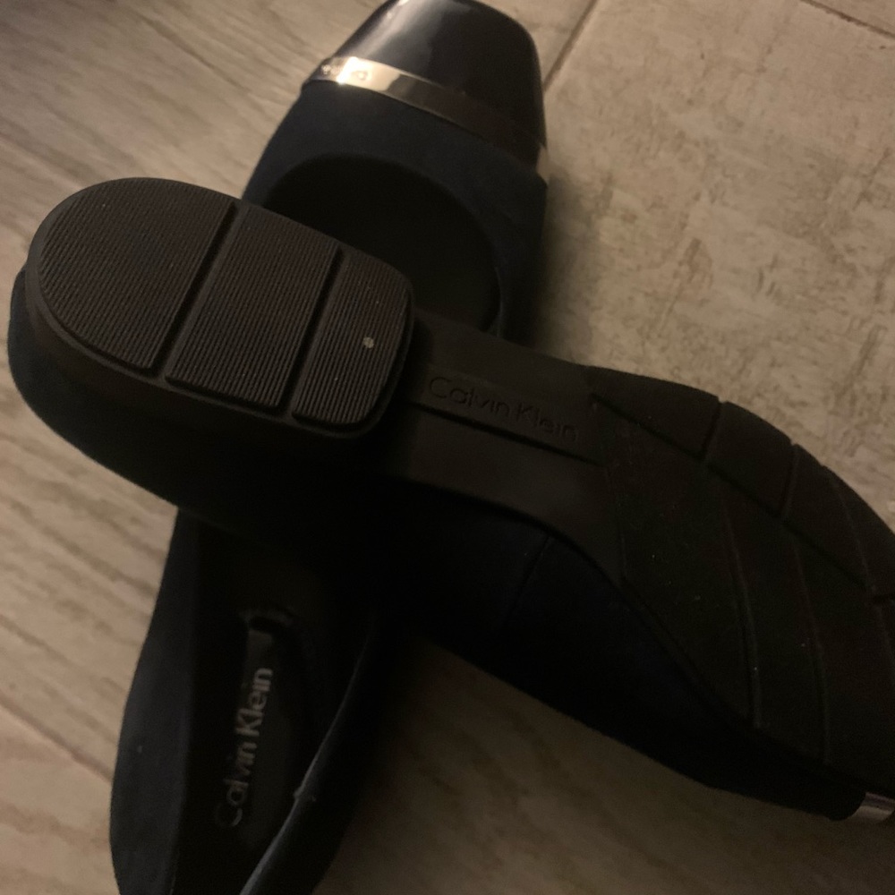 New with Tags Navy/Silver Calvin Klein Sz8.5 Women
